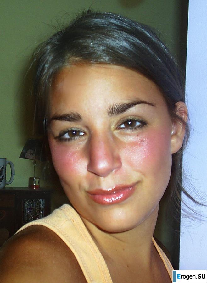 Unshaven brunette. Photo 40