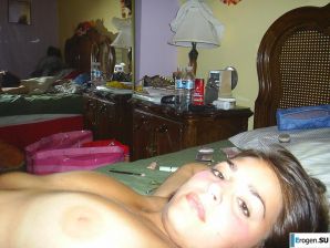 Unshaven brunette. Thumb 39