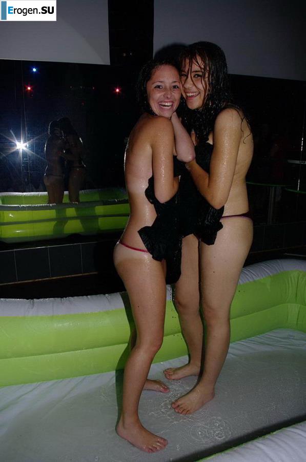 Striptease at the Czech club. Photo 26