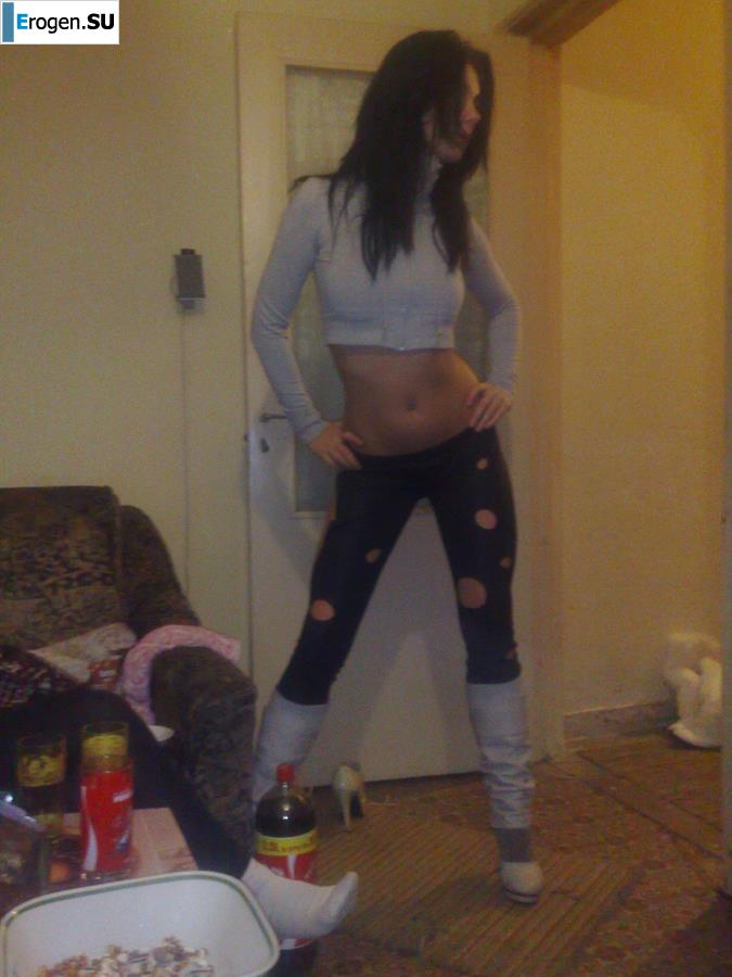 Posing for a friend. Part 2. Photo 31