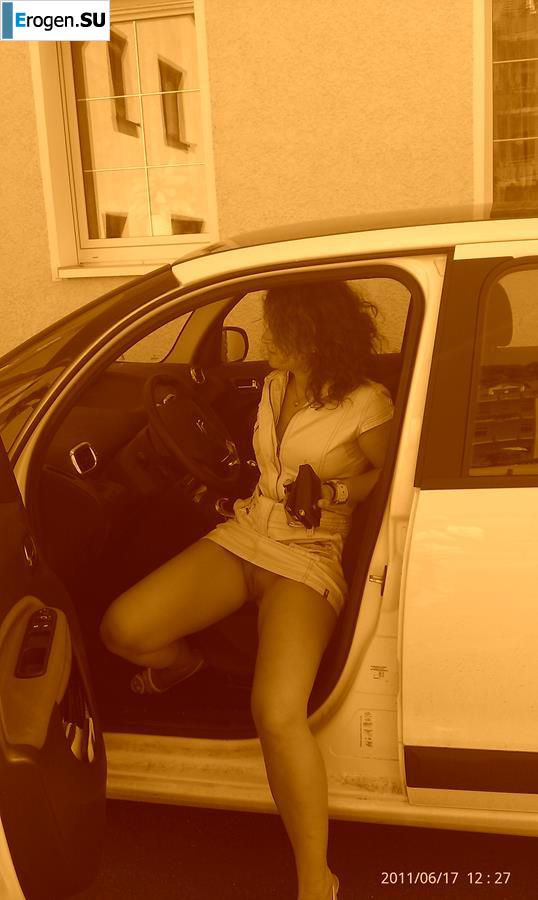 Pierced German woman. Part 2. Photo 38