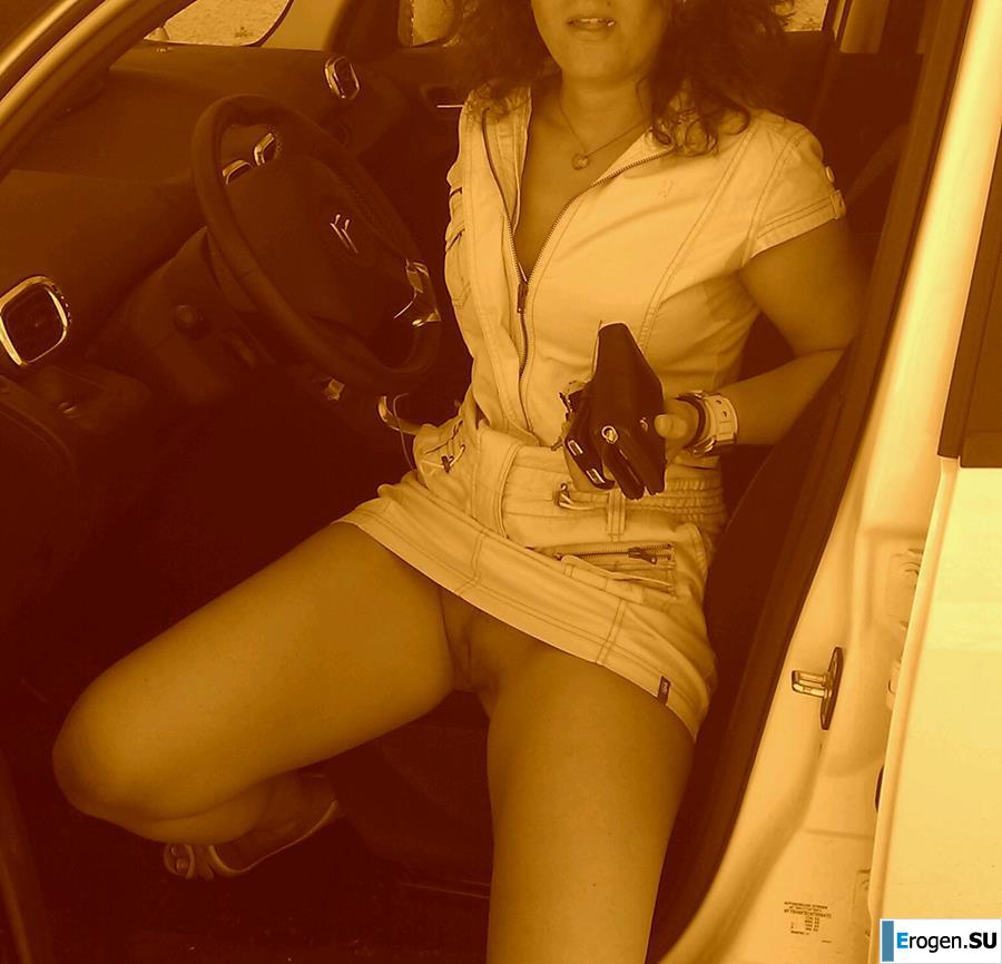 Pierced German woman. Part 2. Photo 39