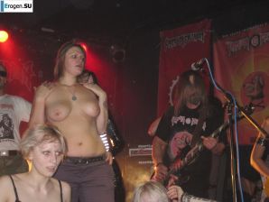 Tits and some pussies at rock concerts. Thumb 13