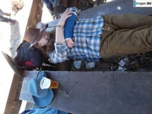 Грудастая и бородач. Часть 2. Эскиз 28