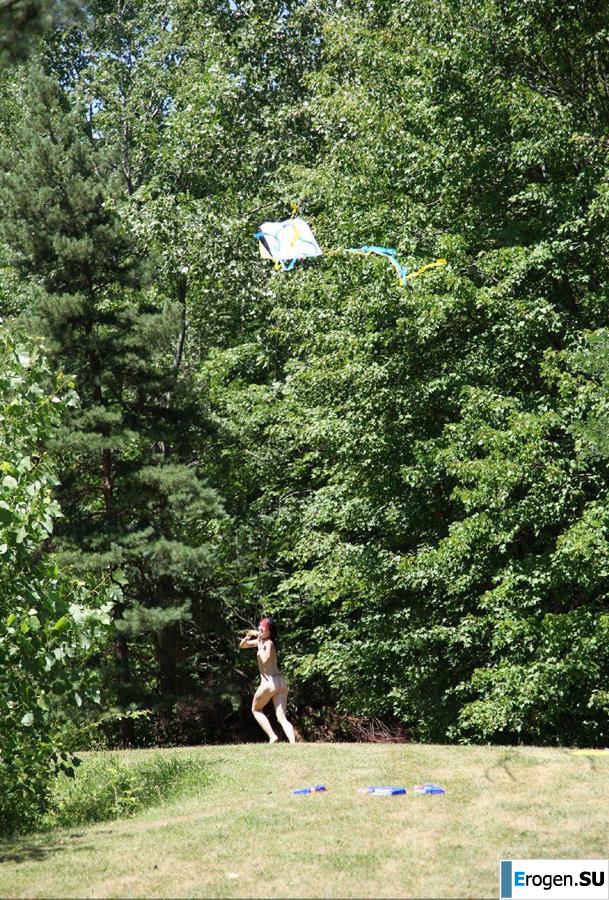 Nudists fell into childhood. Part 3. Photo 11