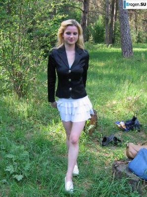 Худая блонда с большой грудью. Часть 2. Эскиз 3