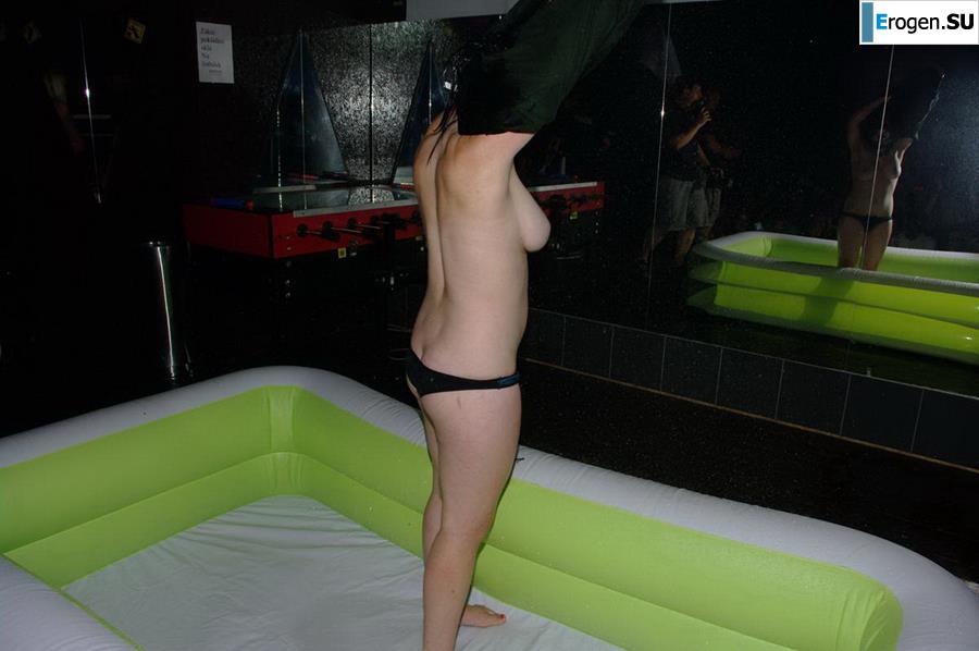Striptease at the Czech club. Part 4. Photo 21