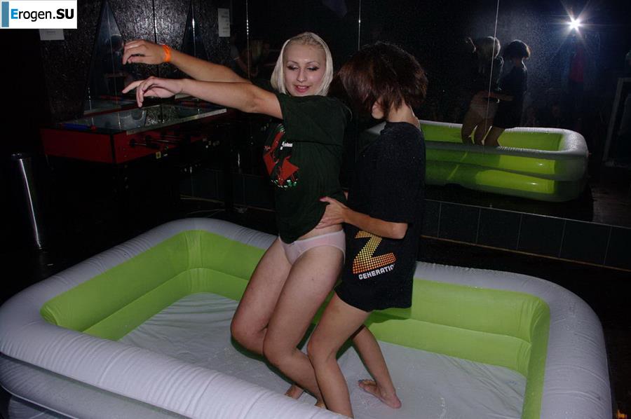 Striptease at the Czech club. Part 4. Photo 31