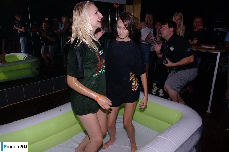 Striptease at the Czech club. Part 4. Photo 37