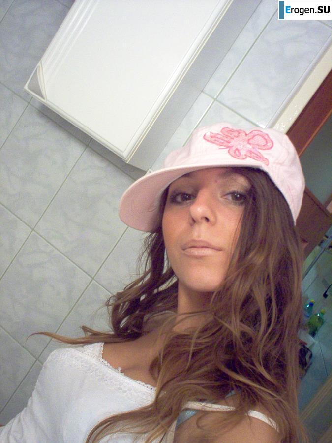 Очаровательная брюнетка в домашней и студийной фотосессии. Часть 3. Фото 23