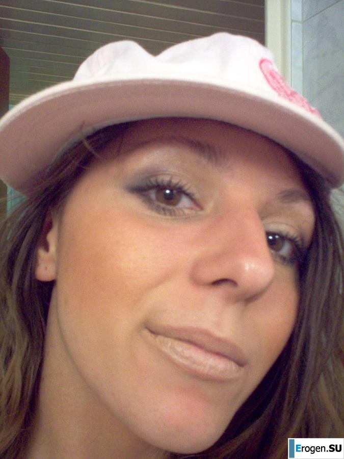 Очаровательная брюнетка в домашней и студийной фотосессии. Часть 3. Фото 34