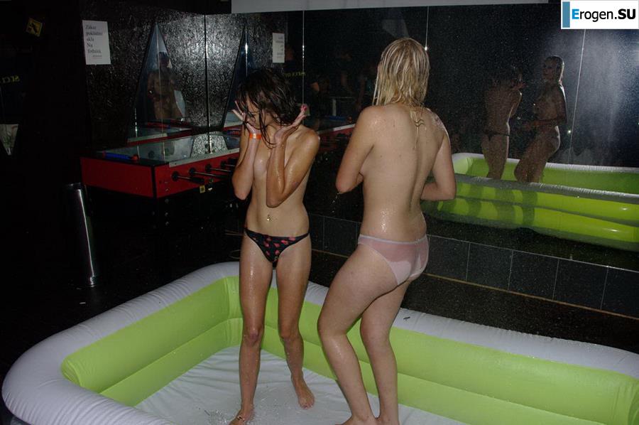 Striptease at the Czech club. Part 5. Photo 18