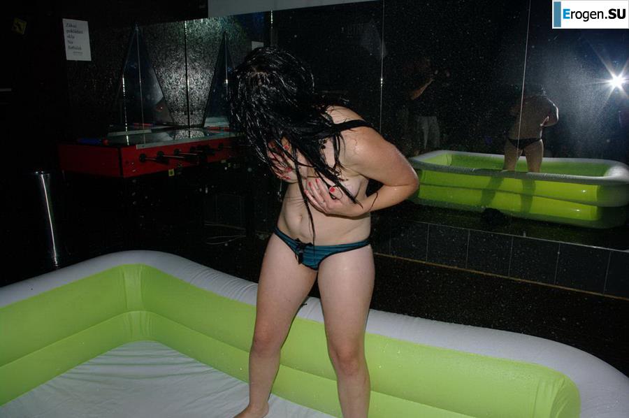 Striptease at the Czech club. Part 5. Photo 3