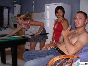 French Bi - Exhibitionist. Part 5. Thumb 9