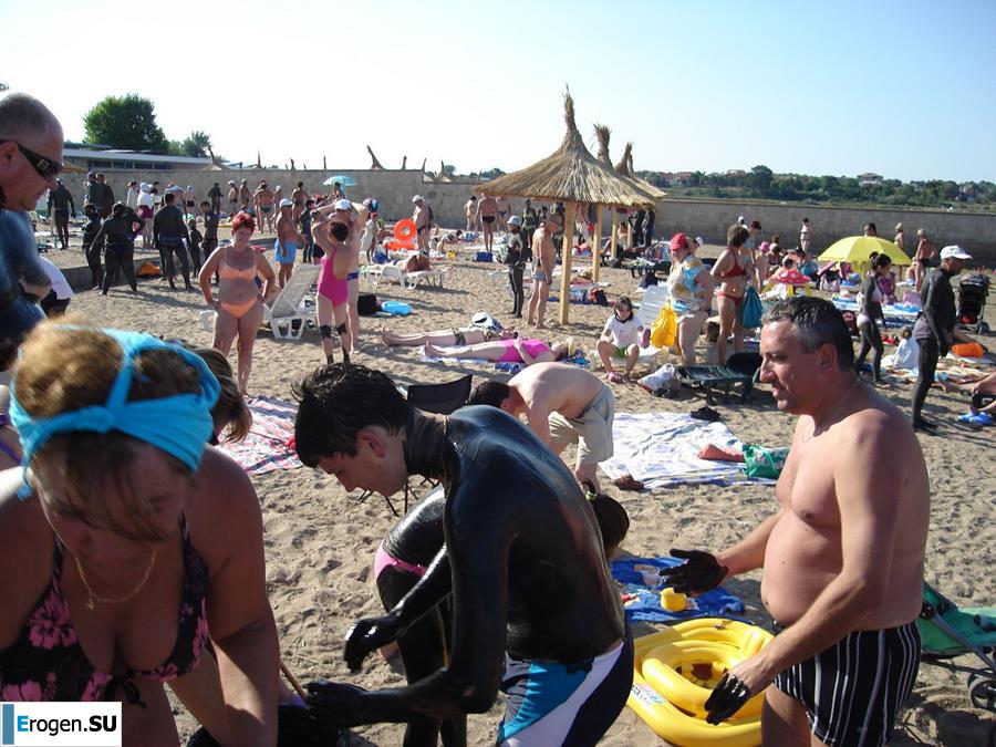 Naked in the Mud. Part 3. Photo 37