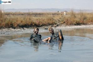 Naked in the Mud. Part 3. Thumb 27