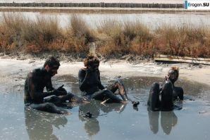 Naked in the Mud. Part 3. Thumb 35