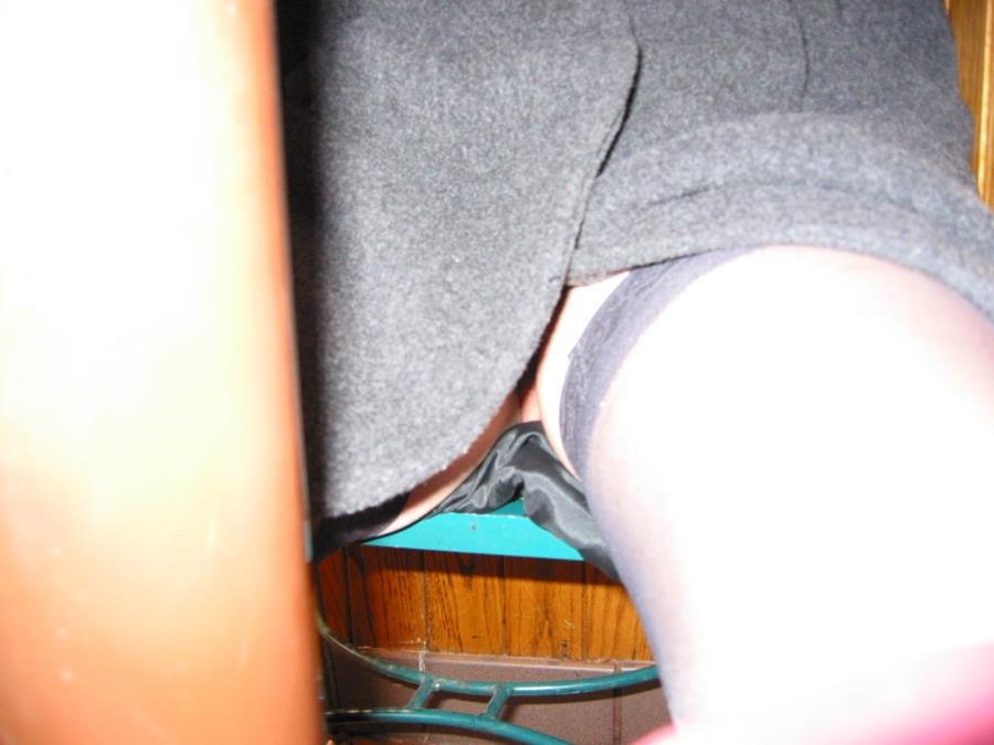 Почти ретро-архив развратной брюнетки. Часть 3. Фото 3