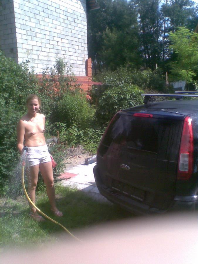 Blonde Exhibitionist without Tits. Part 4. Photo 25