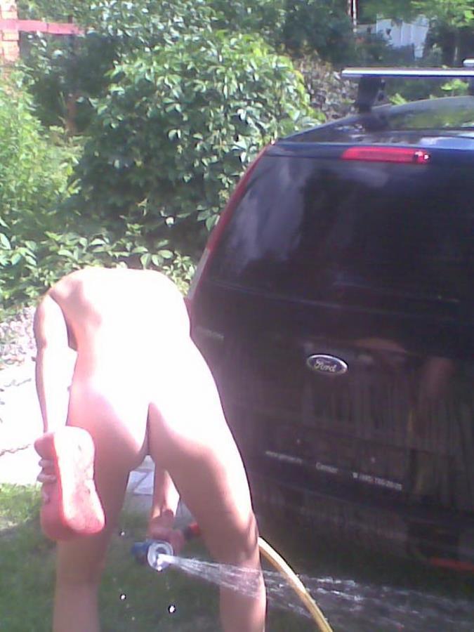 Blonde Exhibitionist without Tits. Part 4. Photo 28