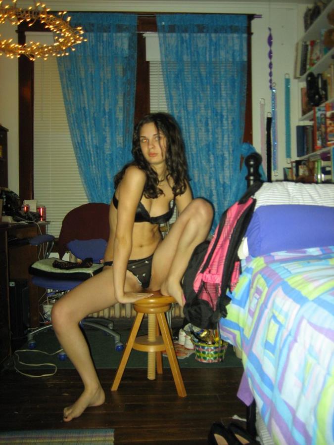 Young people like to pose. Part 7. Photo 17