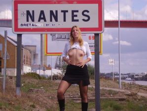 French Bi - Exhibitionist. Part 6. Thumb 30