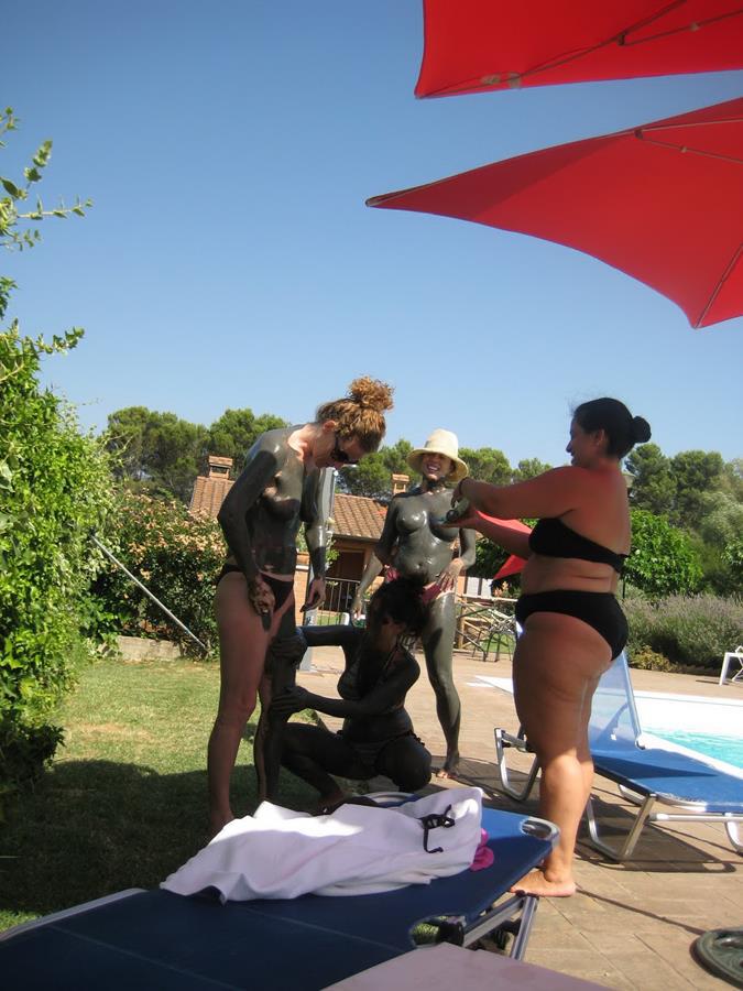 Голые в грязи. Часть 4. Фото 29