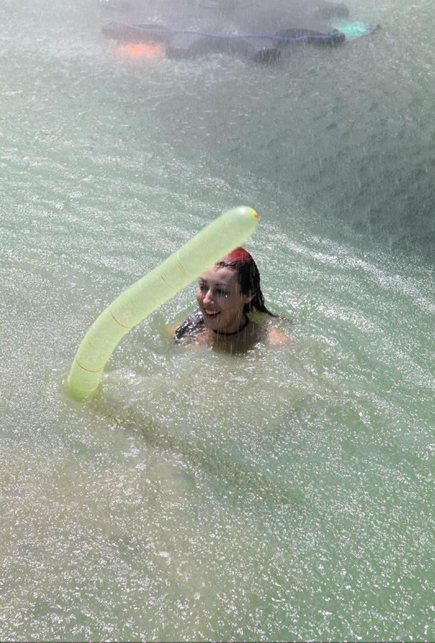 Нудистки впали в детство. Часть 6. Фото 20