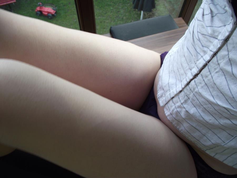 Ярко-красные соски и красивый вареник. Фото 32