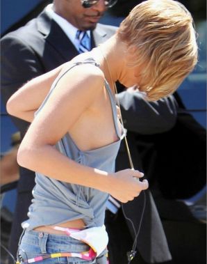 Spied nipple halos. Thumb 1