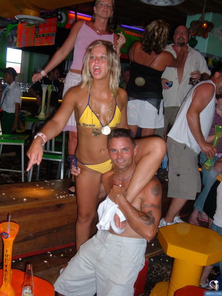 Adventures of the Blonde. Photo 6