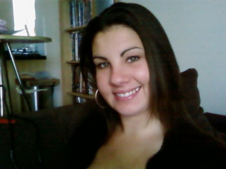 Pierced green-eye. Photo 19