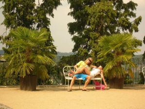 British couple. Thumb 38