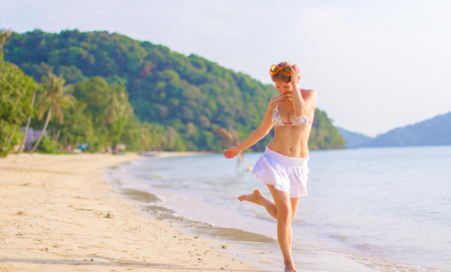 On the Beach. Photo 33