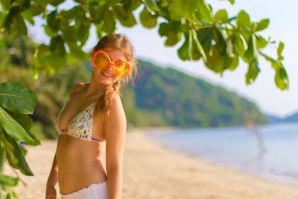 On the Beach. Thumb 16