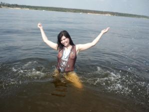 on the river. Thumb 14