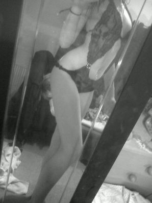 Self-shot of a busty cat. Thumb 21