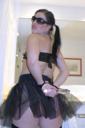 Lesbian Brunettes. Thumb 23