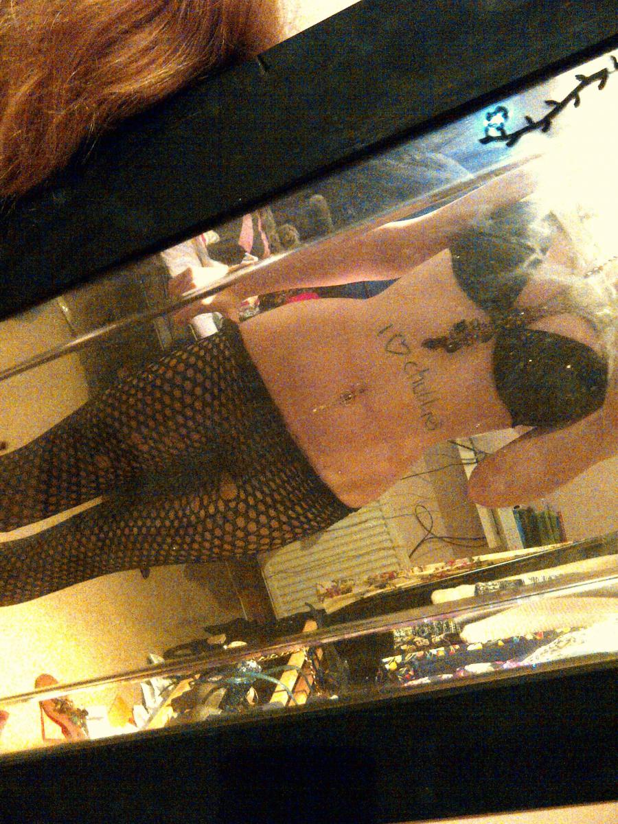 Self-shot of a busty cat. Part 2. Photo 14