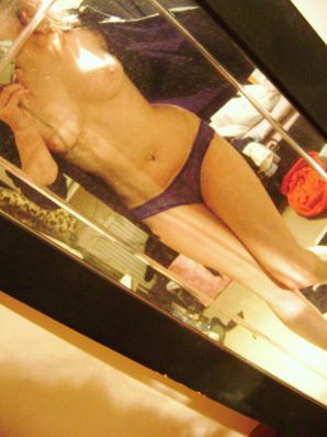 Self-shot of a busty cat. Part 2. Thumb 25