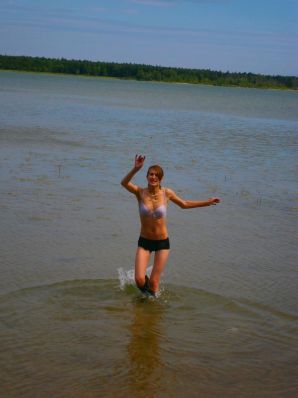 Любительница фоткать себя на телефон. Часть 2. Эскиз 25