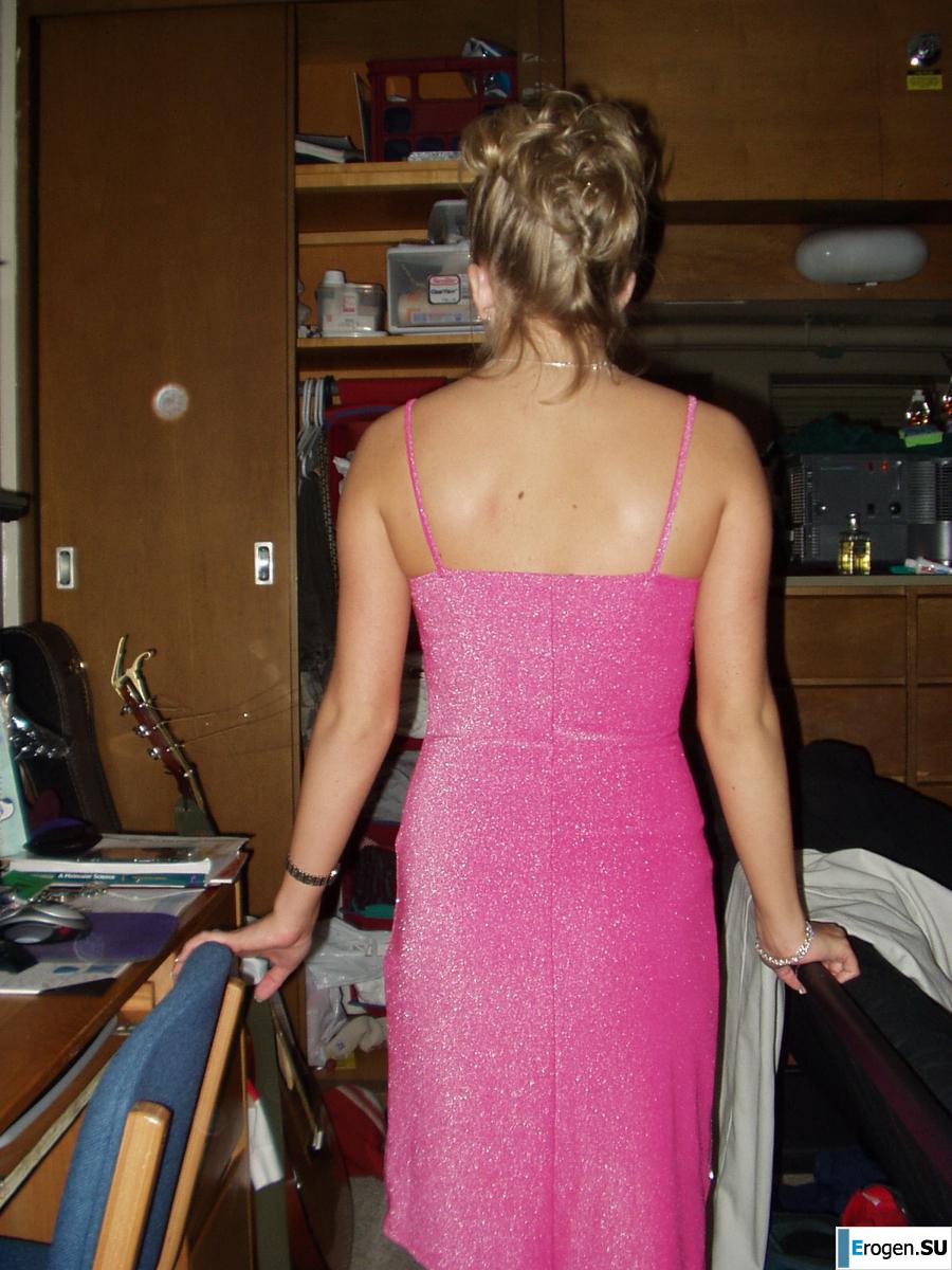 Жизнерадостная с волосатой попой. Фото 8