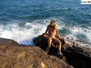 An elderly couple on vacation. Thumb 36