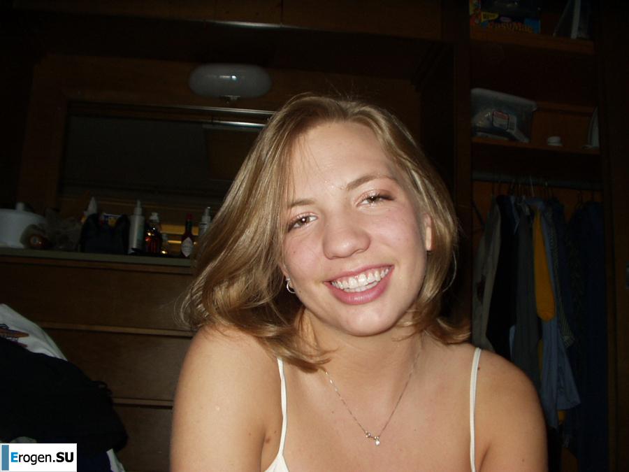 Жизнерадостная с волосатой попой. Часть 4. Фото 13