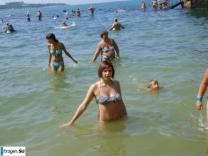 Ира на море. Эскиз 15