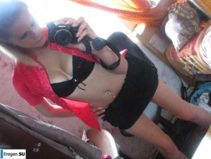 The girl loves to photograph her pussy. Thumb 28