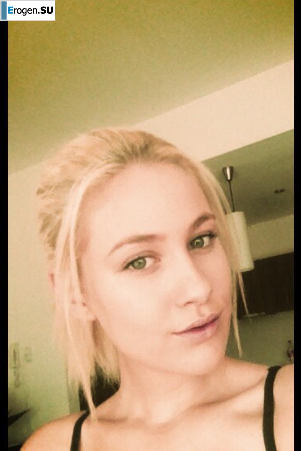 In the restroom. Photo 24