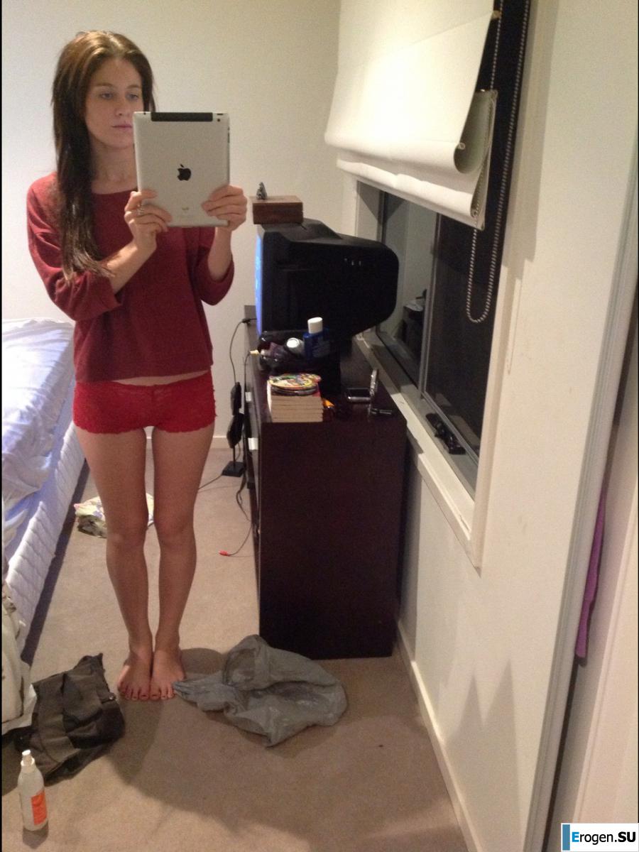 In the restroom. Photo 44