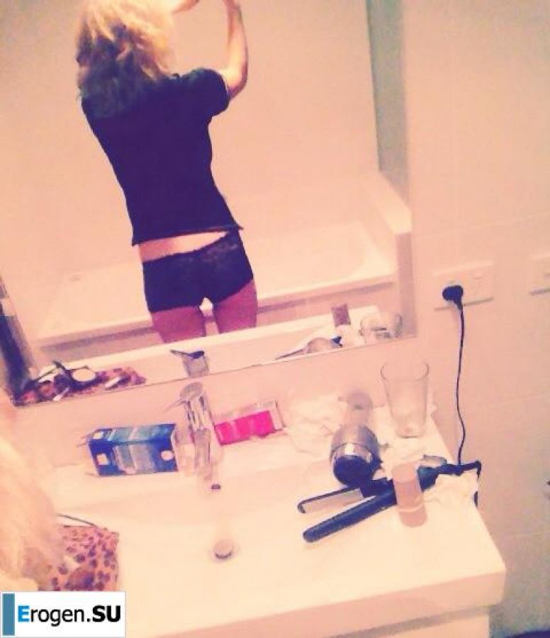 In the restroom. Photo 7