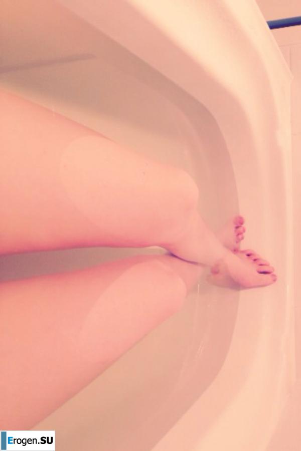 In the restroom. Photo 9